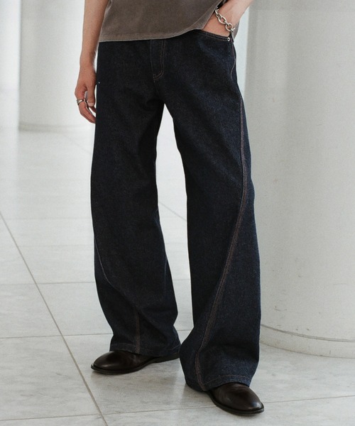 VINTAGE WASHED CURVED DENIM（デニムパンツ）｜WYM LIDNM