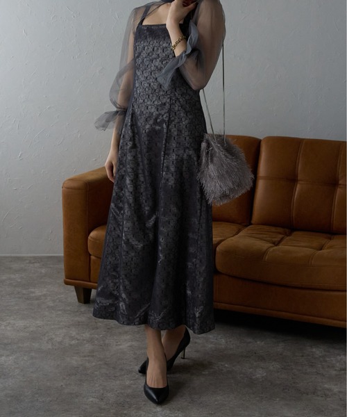 &.Robu シャギーファー2WAYバッグ　新品　お呼ばれ　パーティ　結婚式 &Robu.（アンドロブ） ショルダーバッグ バッグ シャギー巾着2WAY