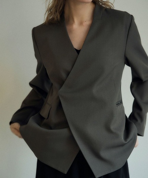 LE’RURE ノーカラージャケット アイボリー LE'RURE ジャケット ノーカラージャケット Melange collarless