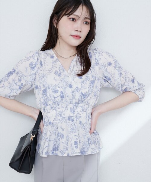 natural couture ブラウス シャツ 「WEB限定」淡彩フラワーVネック 
