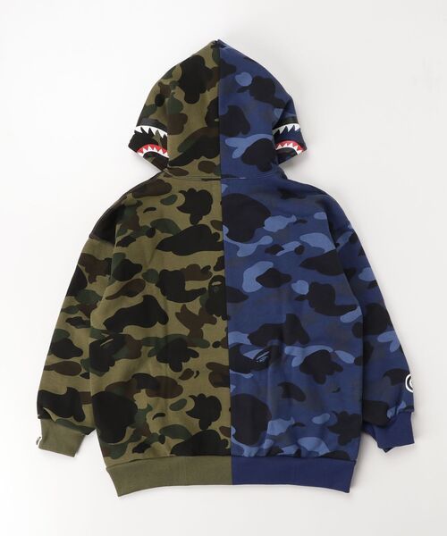 A BATHING APE（アベイシングエイプ） パーカー SPLIT CAMO SHARK