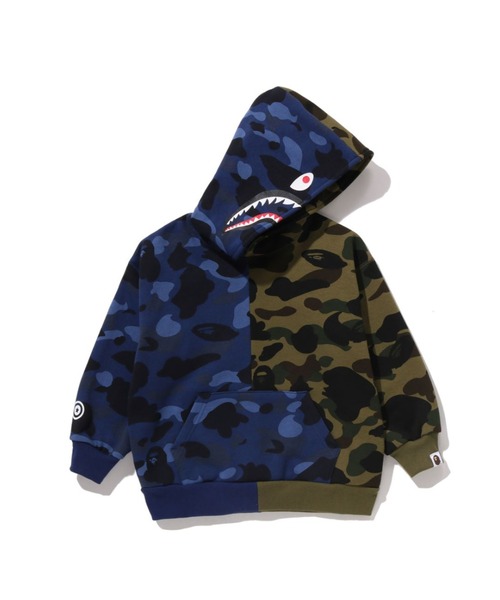 A BATHING APE（アベイシングエイプ） パーカー SPLIT CAMO SHARK