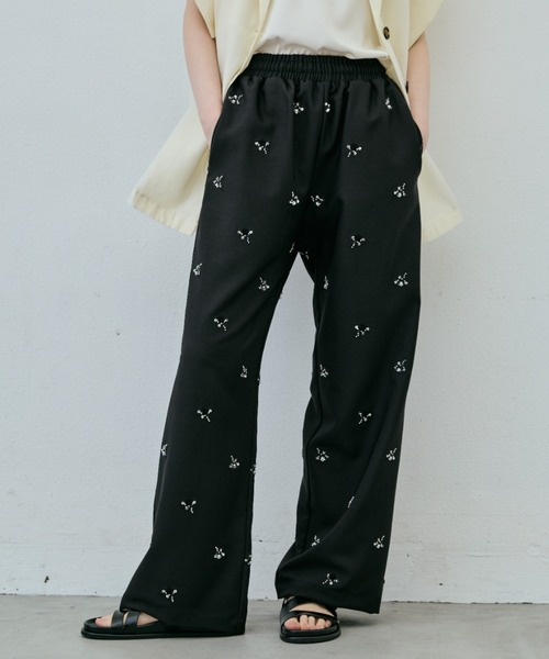 AIC. ワイドパンツ パンツ ビーズ刺繍イージースラックスパンツ