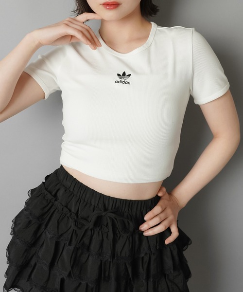 アディダス ショート丈Ｔシャツ 50%OFF】adidas クロップドTシャツ(ふわもこロゴ) | VOLCAN&APHRODITE