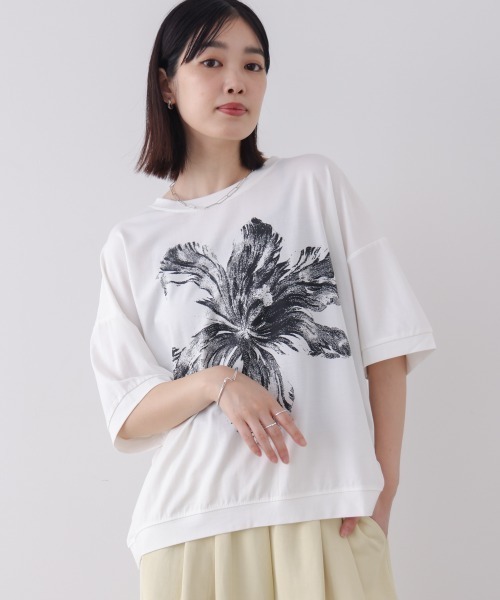 Bou Jeloud（ブージュルード） tシャツ 半袖 モノトーンフラワーT