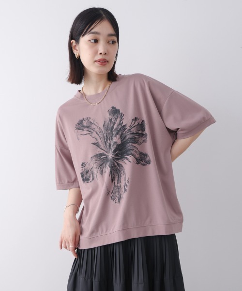 Bou Jeloud（ブージュルード） tシャツ 半袖 モノトーンフラワーT