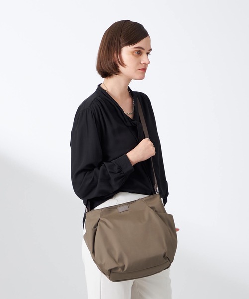 Y'SACCS（イザック） ショルダーバッグ バッグ 「ムック本掲載