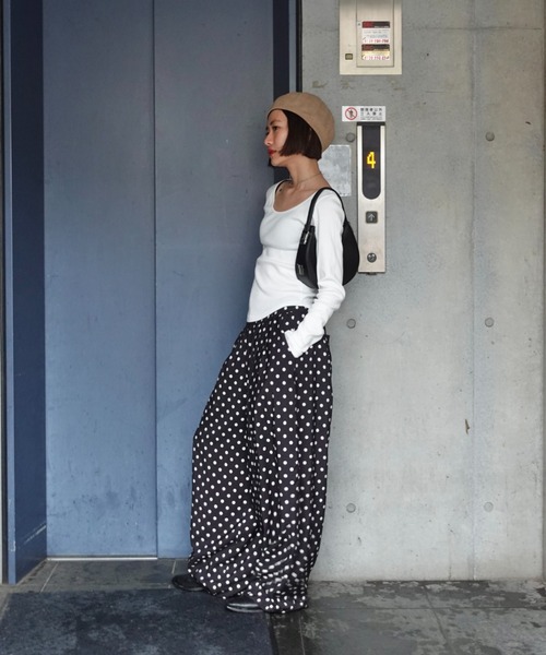 ワイドパンツ パンツ ボリュームラフパンツ レディースの画像