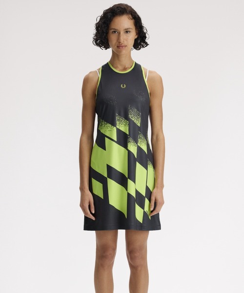 フレッドペリー　ワンピース　プリーツ　デニム　ノースリーブ　美品 FRED PERRY（フレッドペリー） ワンピース Tennis Printed Dress