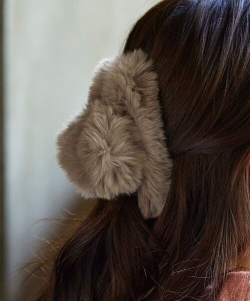 ファー付きブラウンヘアクリップ Tiaclasse ヘアクリップ ファークリップ : ZOZOTOWN Yahoo!店 - 通販