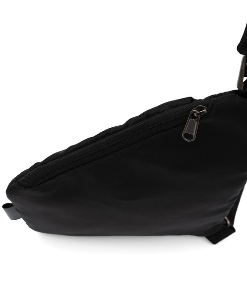 【極美品】トリーバーチ　ブラック　ウエストポーチ　ボディバック　ナイロン 楽天市場】トリーバーチ ショルダーバッグ（ボディバッグ・ウエスト