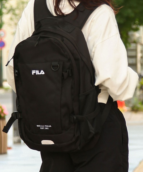 FILA デイバック リュック 「FILA」 ワンポイント ロゴ刺繍 PC