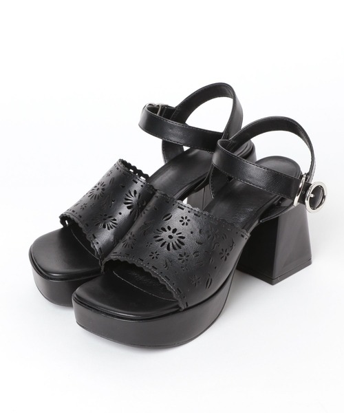 ■TOTEME■レザー チャンキーサンダル TOTEME レザーサンダル | NET-A-PORTER