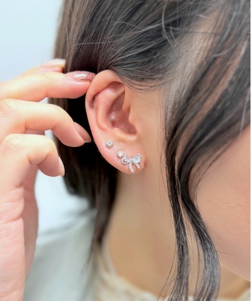 BAR JEWELLERY リボンピアス美品 キュービックリボンピアス（ピアス（両耳用））｜Heartdance