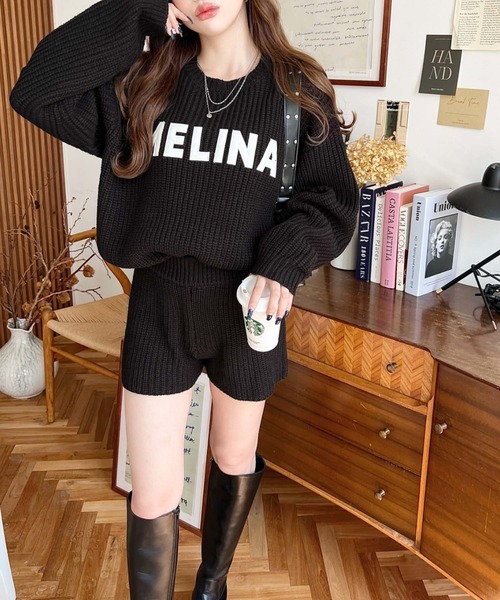 moment+ ワンピース 「セットアップ」フェルトワッペンロゴニットプル