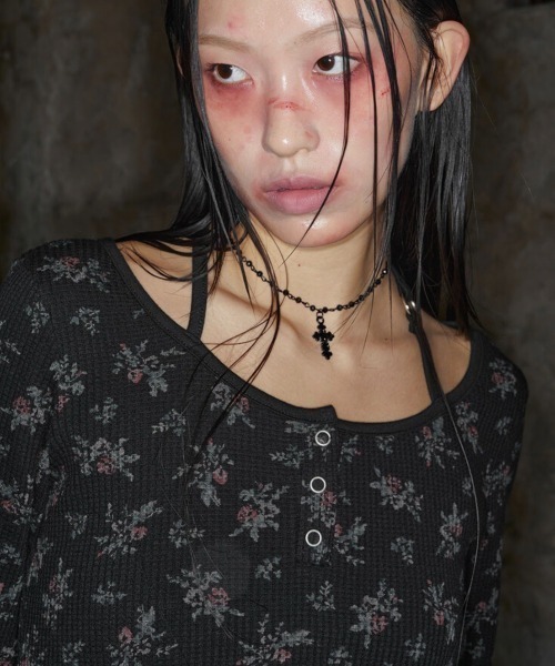 NOT KNOWING tシャツ 「NOT KNOWING」ROSE HALTER STRAP TOP