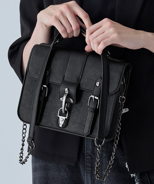 美品　タグ付き ベルスタッフ　オールレザー　メッセンジャー　ショルダーバッグ　黒 VELNUS ショルダーバッグ 「VELNUS」Fireman Square Satchel Chain