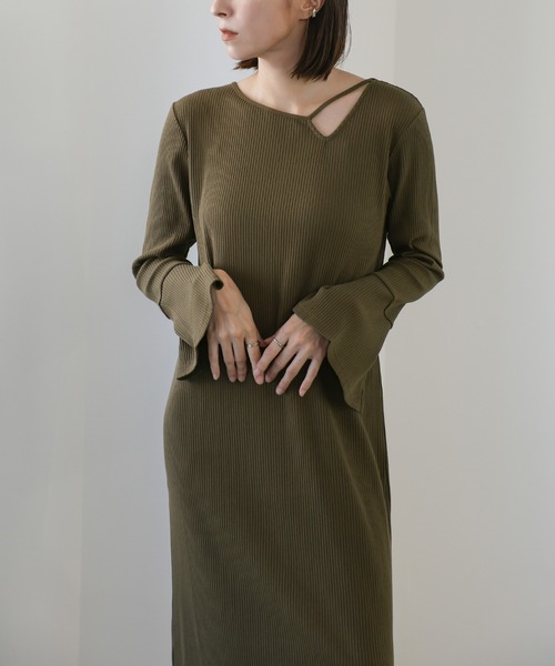 select MOCA（セレクトモカ） ワンピース デザインネックリブ