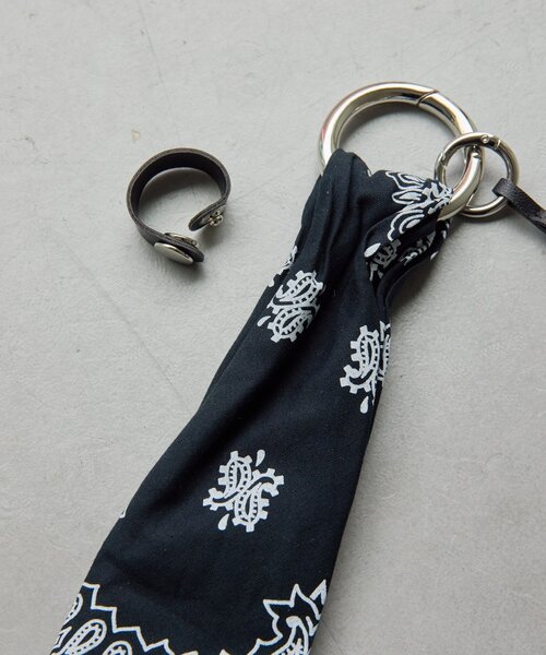 ear PAPILLONNER チャーム バンダナストラップ レディース
