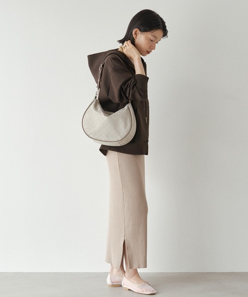 russet ラウンドファスナー ショルダー&トートバッグ 【モノグラム】 russet ショルダーバッグ バッグ モノグラムナイロンジャガード