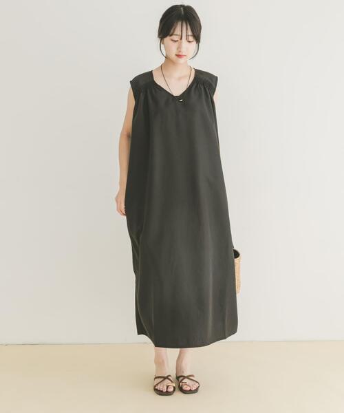 「ITEMS URBANRESEARCH」 ノースリーブワンピース FREE ブラック レディース_画像4