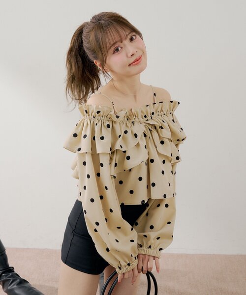 Riko Tokyo Giselle ドット柄 オフショル トップス Chico（チコ） ブラウス シャツ オフショル2wayドットフリルブラウス