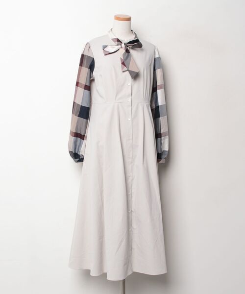BLUE LABEL CRESTBRIDGE（ブルーレーベルクレストブリッジ） 長袖