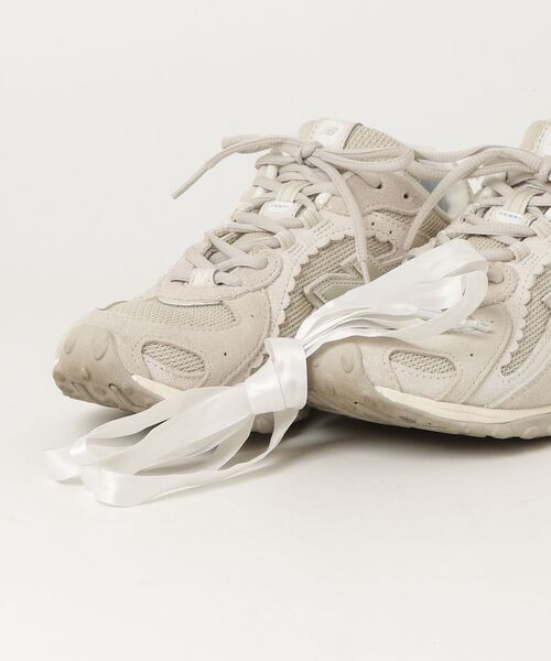 New Balance ベージュ スニーカー New Balance（ニューバランス） ローカットスニーカー 24.0cm ベージュ
