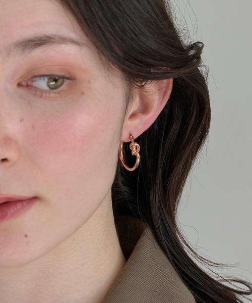 Phoebe（フィービー） ピアス スタイリッシュノットフープピアス