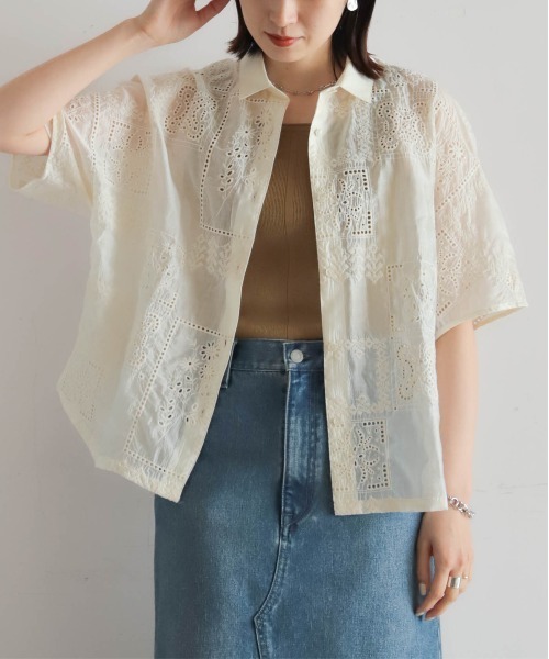 ブラウス シャツ テンセル刺繍　衿付きショートシャツ レディース