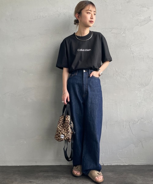 tシャツ 「 /カルバンクライン」 ロゴプリント ショートスリーブTシャツ レディース Calvin Klein（カルバン・クライン）の「[Calvin Klein/カルバン