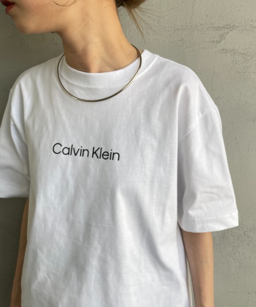tシャツ 「 /カルバンクライン」 ロゴプリント ショートスリーブTシャツ レディース Calvin Klein（カルバン・クライン）の「[Calvin Klein/カルバン