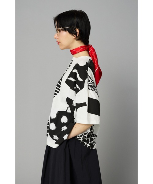 HeRIN.CYE tシャツ Flower vase tee フラワーベースT レディース