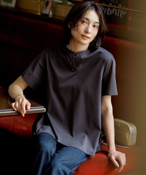 23区 tシャツ 「汗じみ防止/洗える」スムースデザイン バック