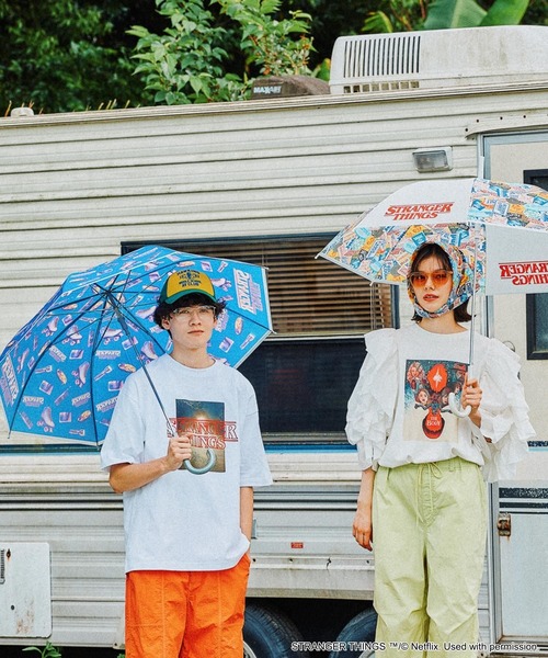 niko and…（ニコアンド） 傘 「STRANGER THINGS」コラボ ビニール傘