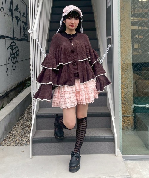 スカート girly lace frill long skirt treat urself girly lace frill long skirt - メルカリ