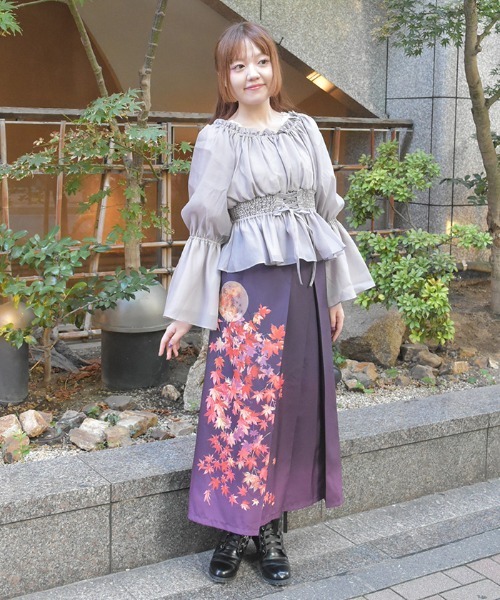アナイ セットアップ 花柄 長袖ブラウス プリーツ　スカート モデル着用 紫 茶 アナイ セットアップ 花柄 長袖ブラウス プリーツ スカート モデル着用