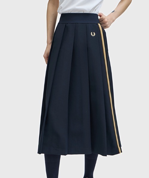 FRED PERRYフレッドペリー　Aラインスカート　ミモレ丈　ブラック FRED PERRYフレッドペリー Aラインスカート ミモレ丈 ブラック - メルカリ
