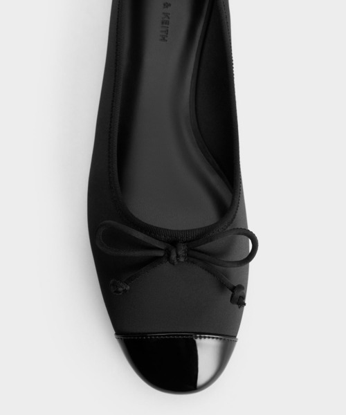 CHARLES & KEITH バレエ　　今期完売 CHARLES ＆ KEITH バレエシューズ パンプス スクエアトゥボウ