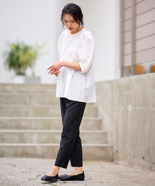 【完売品】TWILL ラウンドペプラムボリュームブラウス ANY（エニィ） ブラウス シャツ 「WEB限定」サッカーギャザーペプラム