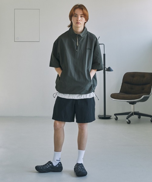 【shin】マークアンドロナ メンズ ハーフジップ プルオーバー 48 L The unormwind 刺繍ロゴワッシャーナイロン 半袖ハーフジップ 裾