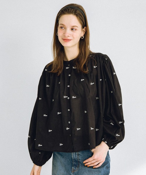 【アーバンリサーチサニーレーベル】Love embroideryブラウス URBAN RESEARCH Sonny Label ブラウス シャツ Love embroidery