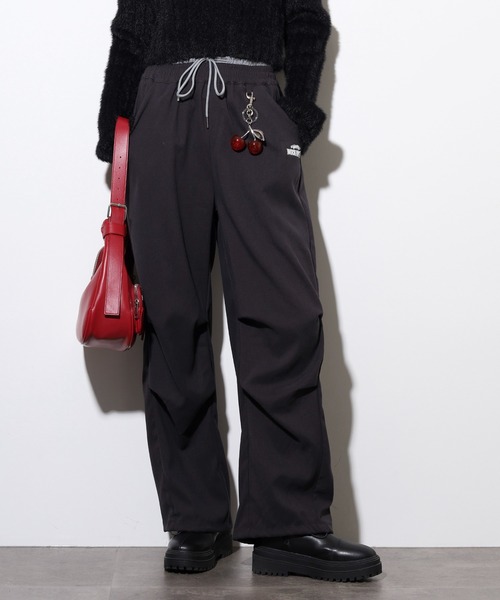 WORKS パンツ チャーム付パラシュートパンツ レディース : ZOZOTOWN