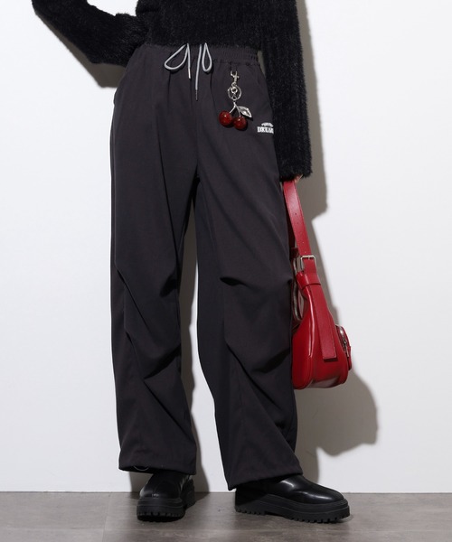 WORKS パンツ チャーム付パラシュートパンツ レディース : ZOZOTOWN