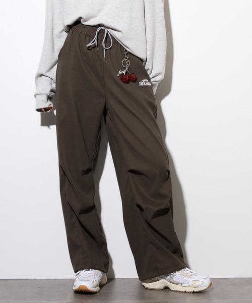 WORKS パンツ チャーム付パラシュートパンツ レディース : ZOZOTOWN