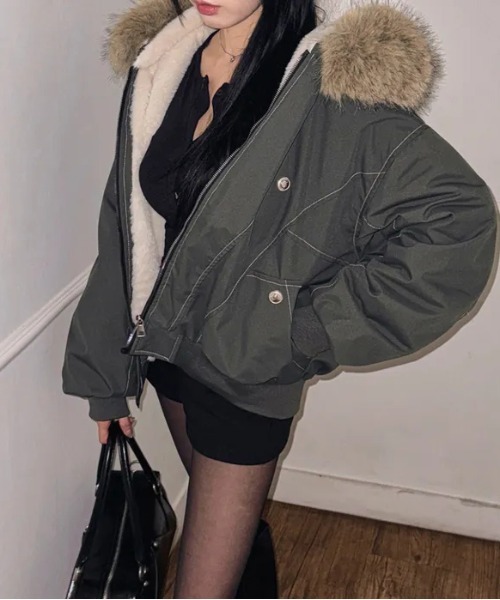 GAP Y2K BLACK ファー ブルゾン GAP Y2K BLACK ファー ブルゾン フェイクファージャケットの