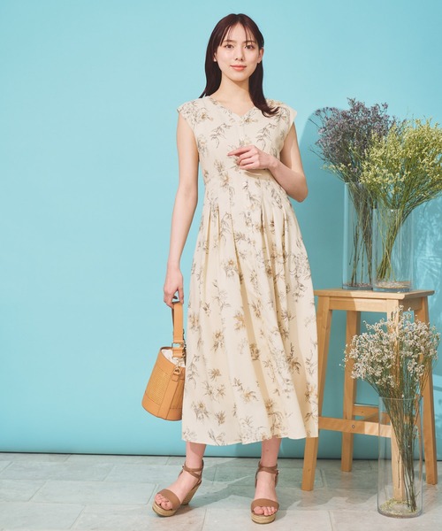 「NOELA」 半袖ワンピース M ベージュ レディースの画像