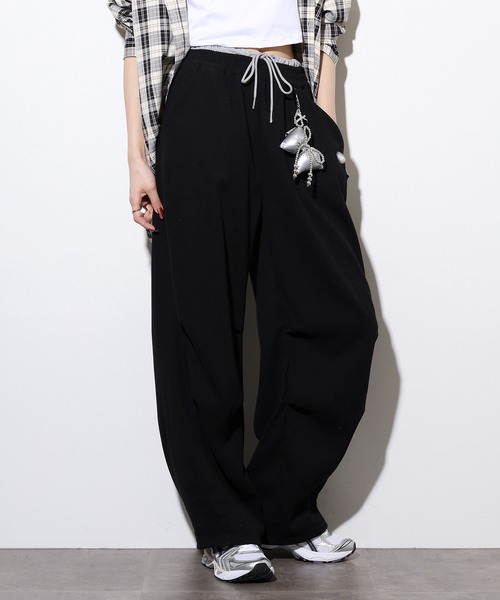 WORKS ワイドパンツ パンツ チャーム付パラシュートパンツ レディース