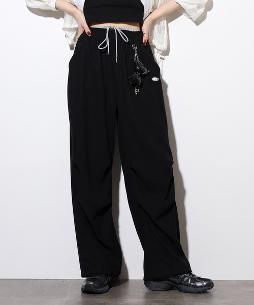 WORKS ワイドパンツ パンツ チャーム付パラシュートパンツ レディース