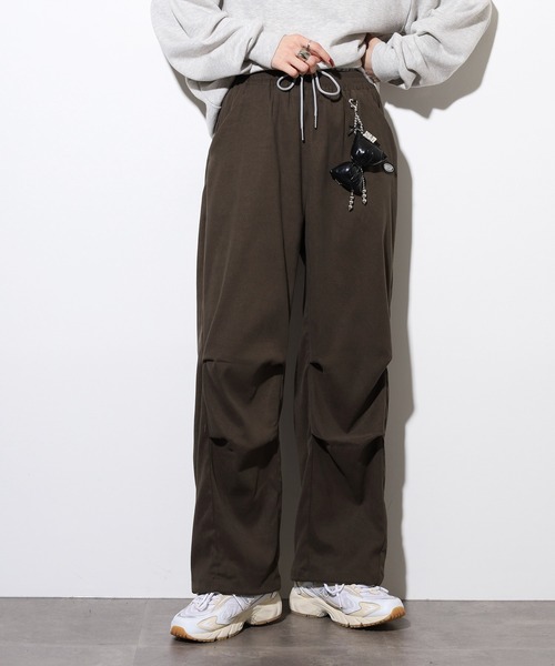 WORKS パンツ チャーム付パラシュートパンツ レディース : ZOZOTOWN